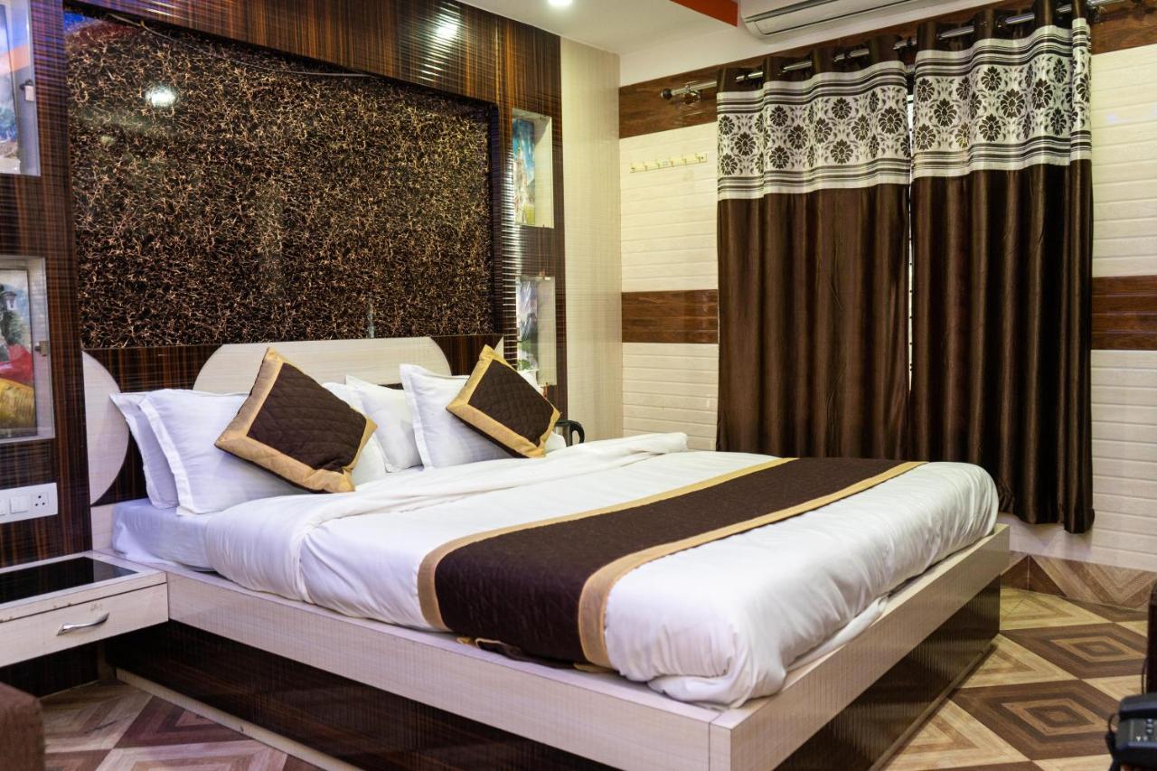 Tirupati Lodge Njp 西里古里 外观 照片