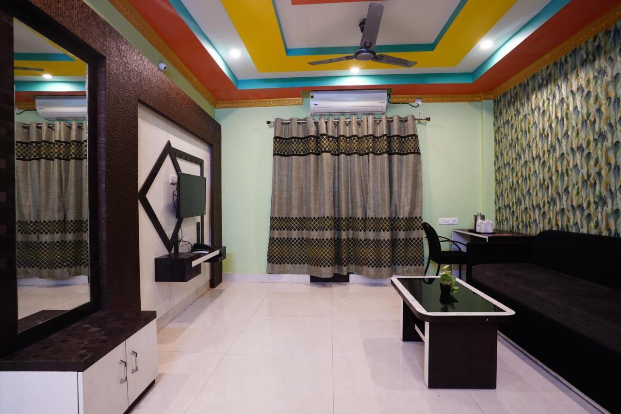 Tirupati Lodge Njp 西里古里 外观 照片