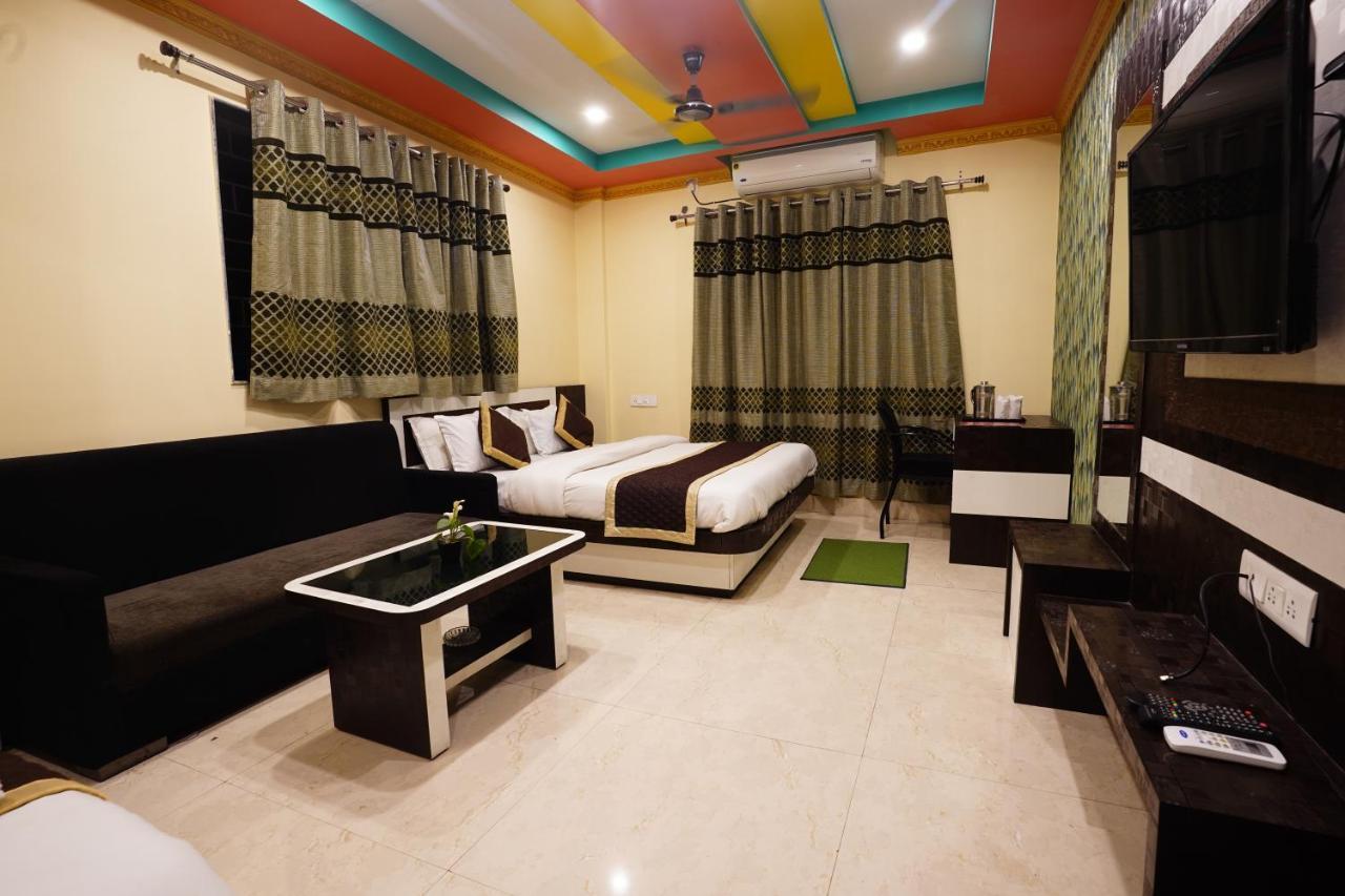 Tirupati Lodge Njp 西里古里 外观 照片