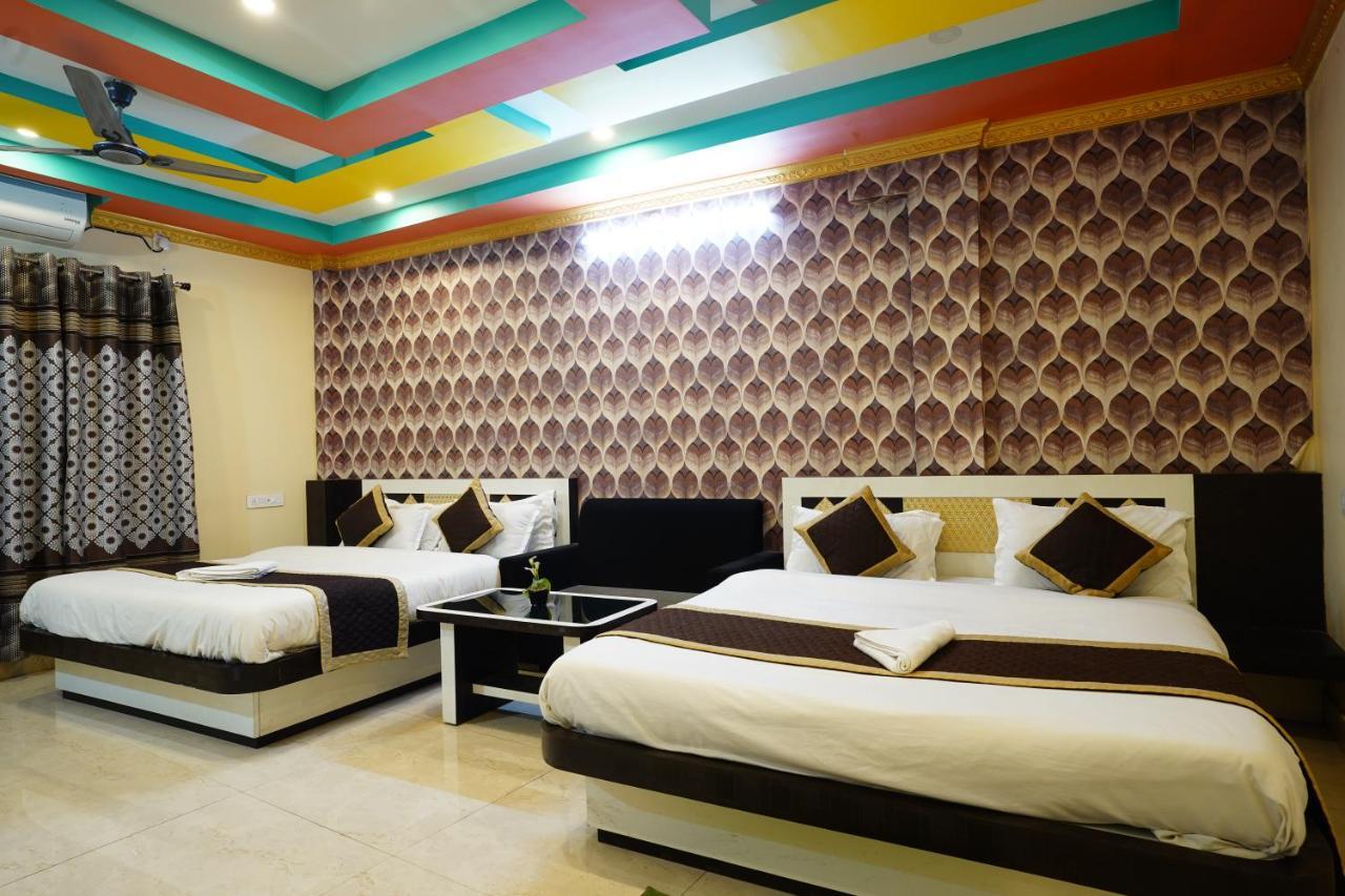 Tirupati Lodge Njp 西里古里 外观 照片