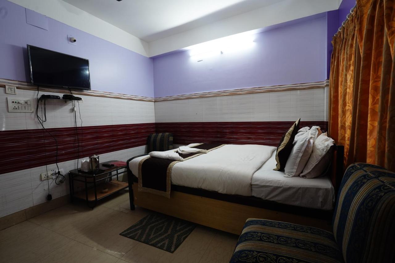 Tirupati Lodge Njp 西里古里 外观 照片