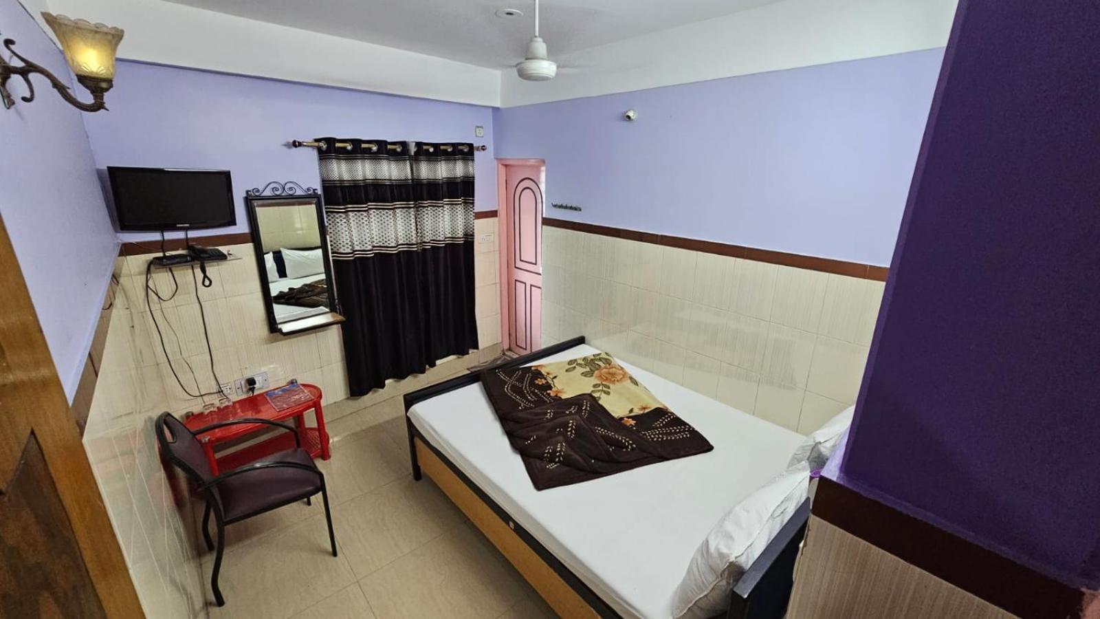Tirupati Lodge Njp 西里古里 外观 照片