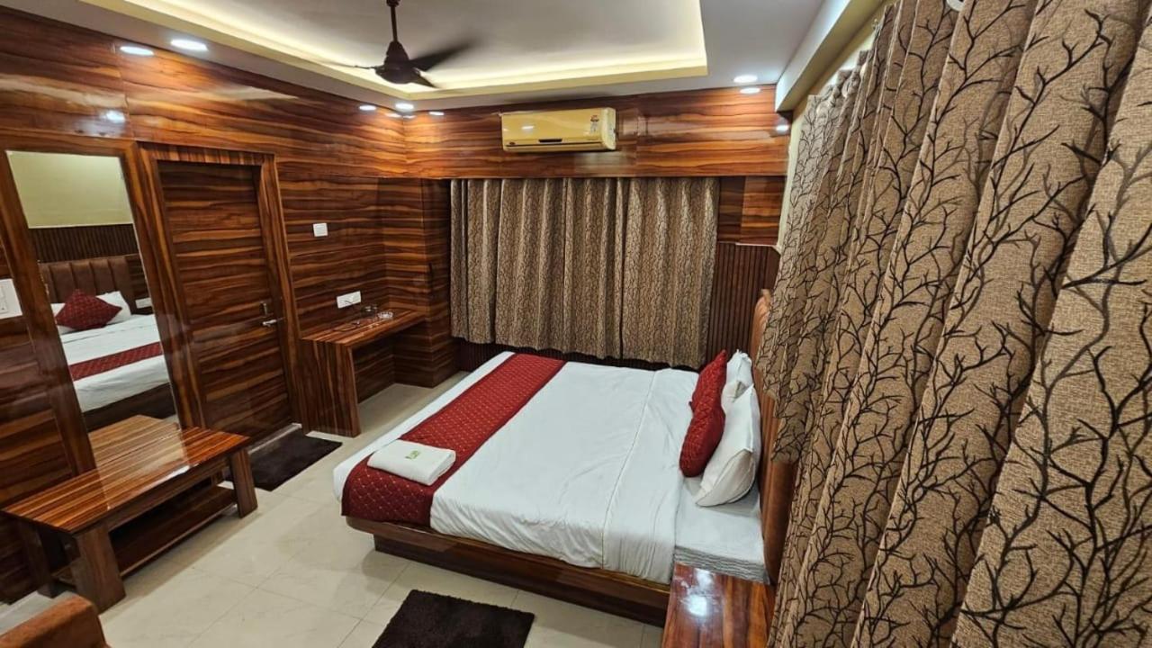 Tirupati Lodge Njp 西里古里 外观 照片