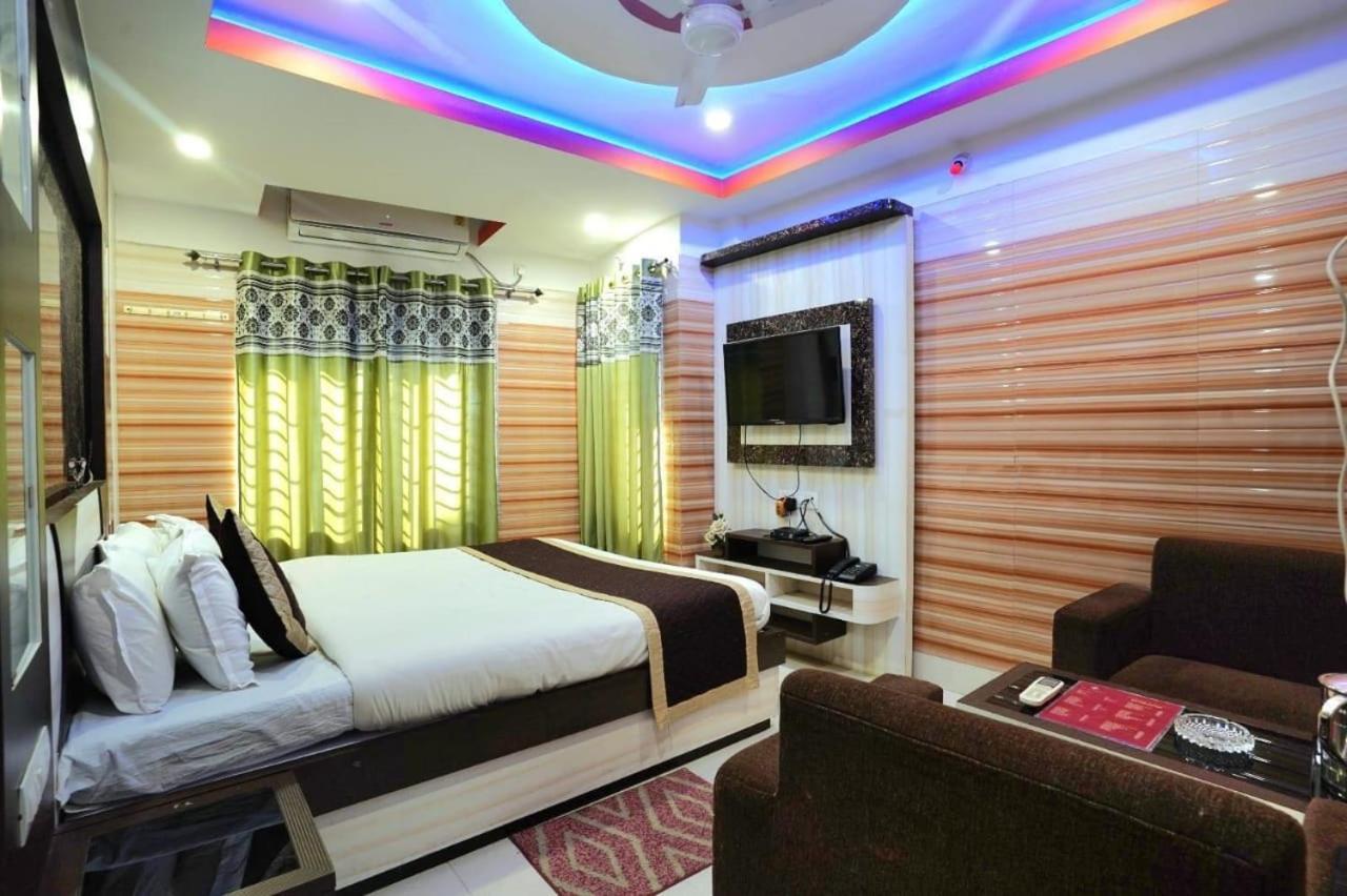 Tirupati Lodge Njp 西里古里 外观 照片