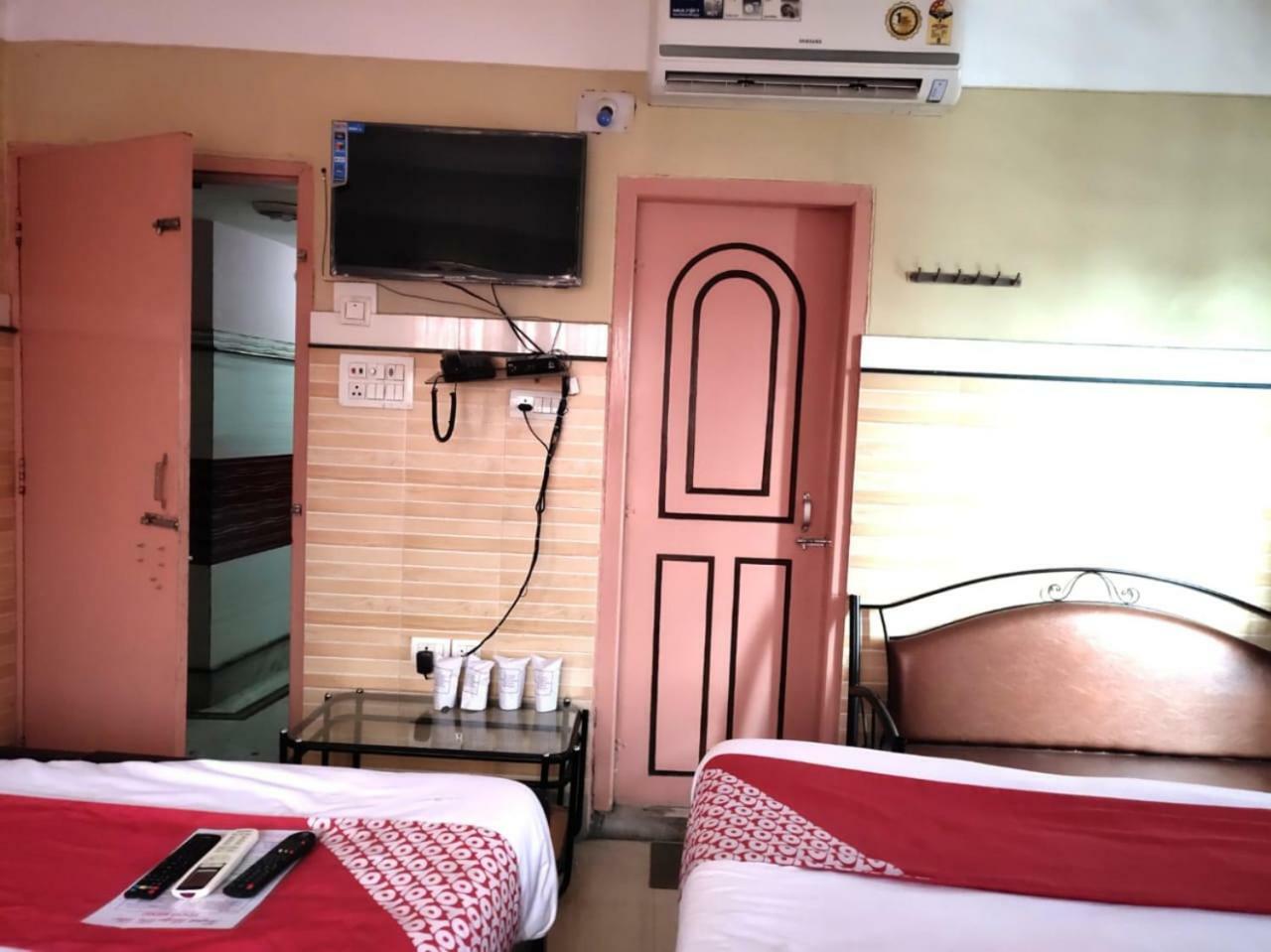 Tirupati Lodge Njp 西里古里 外观 照片