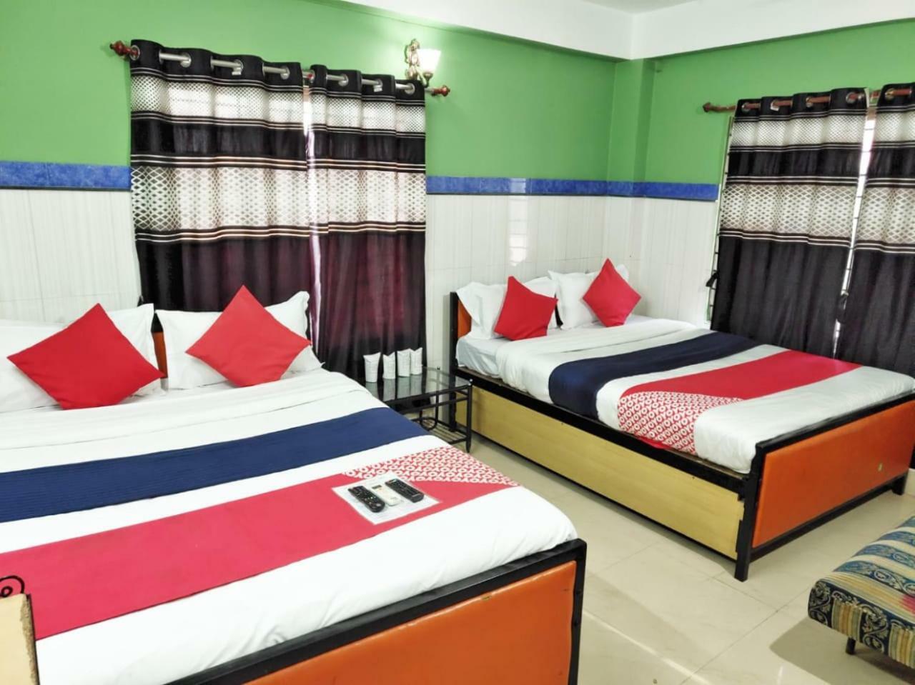 Tirupati Lodge Njp 西里古里 外观 照片