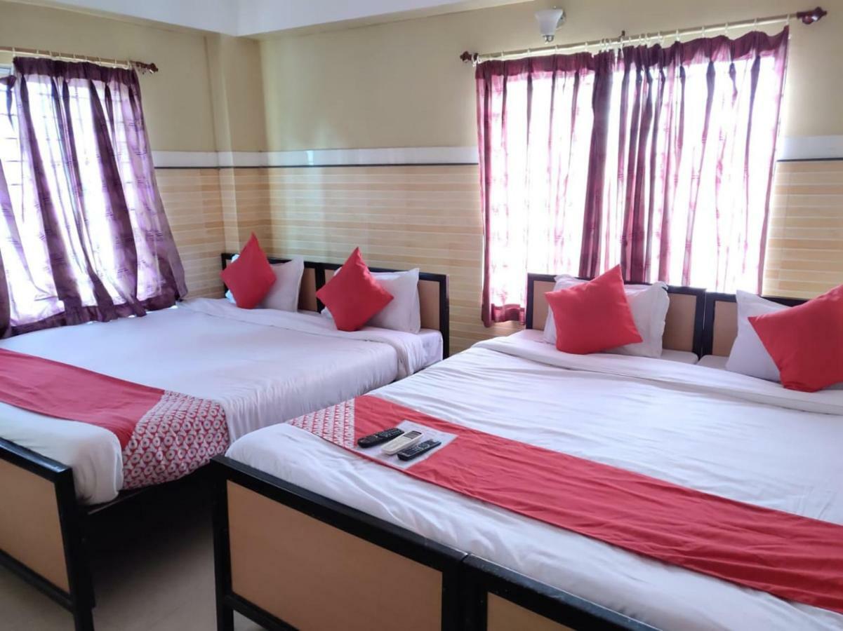 Tirupati Lodge Njp 西里古里 外观 照片