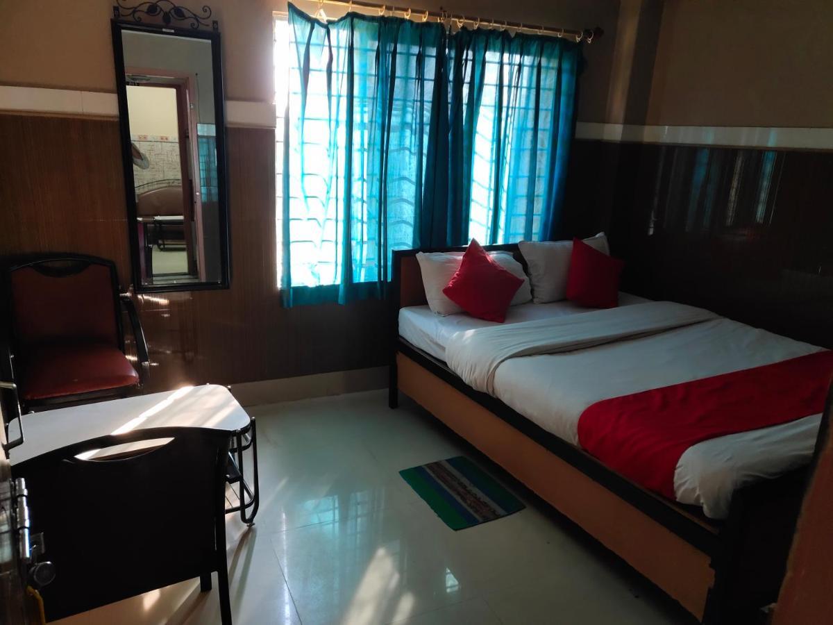 Tirupati Lodge Njp 西里古里 外观 照片