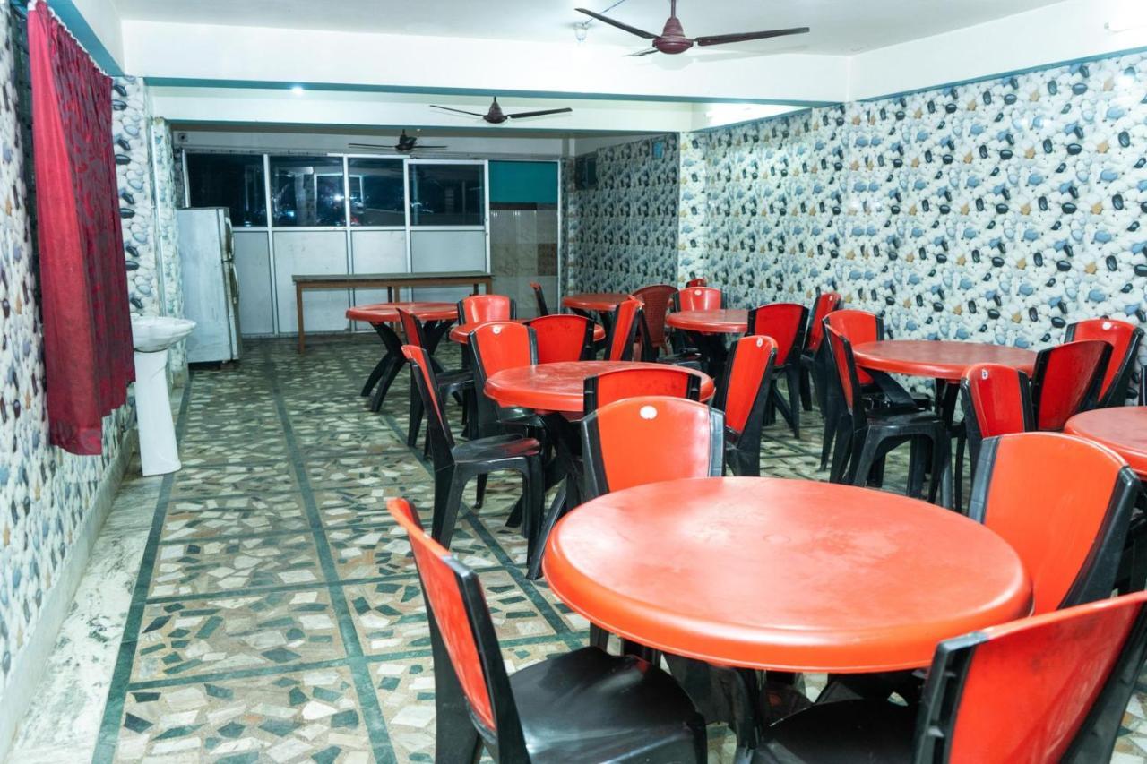 Tirupati Lodge Njp 西里古里 外观 照片