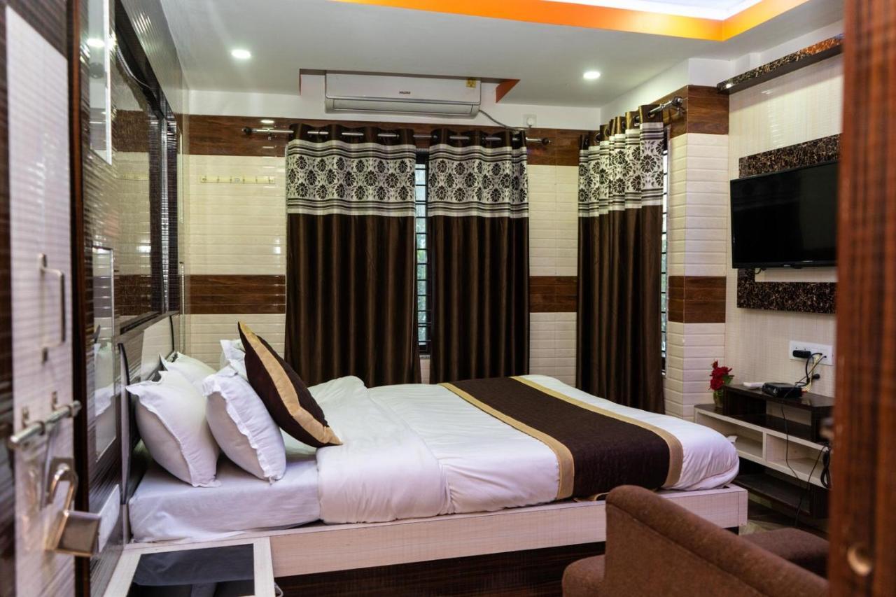 Tirupati Lodge Njp 西里古里 外观 照片