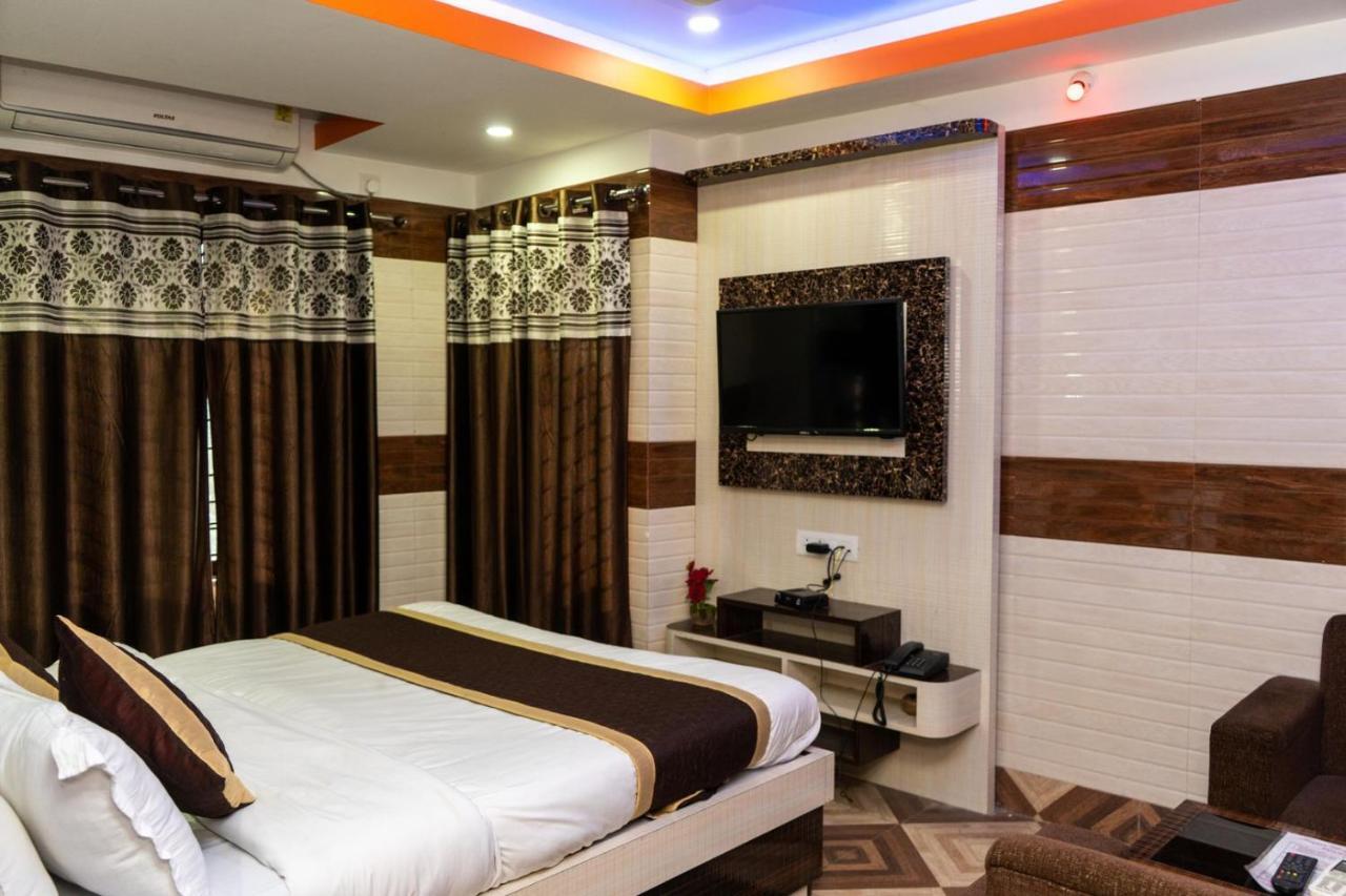 Tirupati Lodge Njp 西里古里 外观 照片