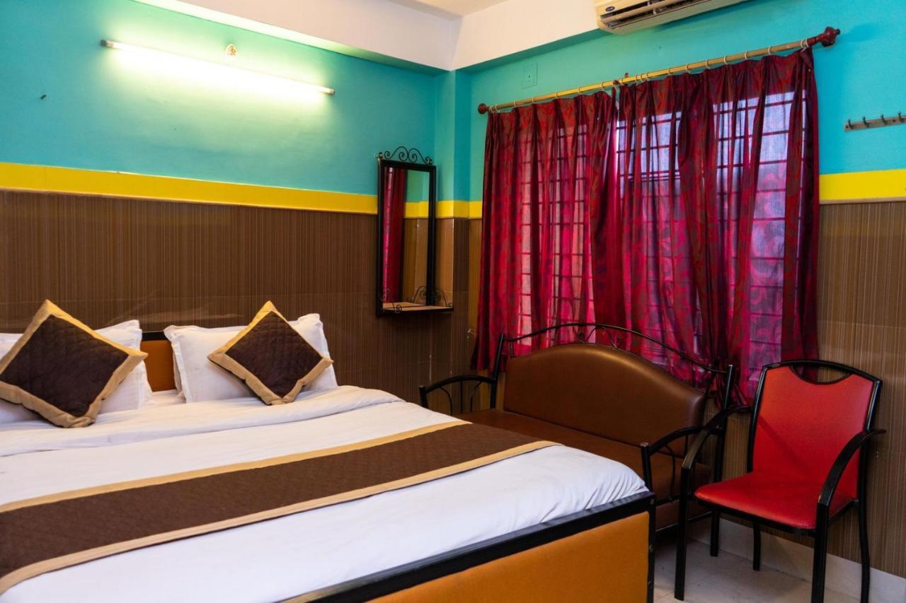 Tirupati Lodge Njp 西里古里 外观 照片