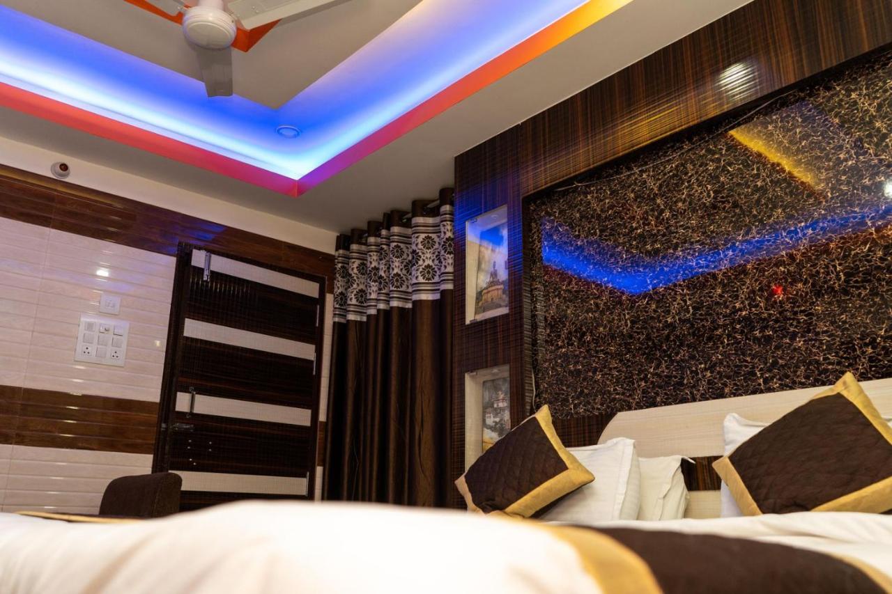 Tirupati Lodge Njp 西里古里 外观 照片
